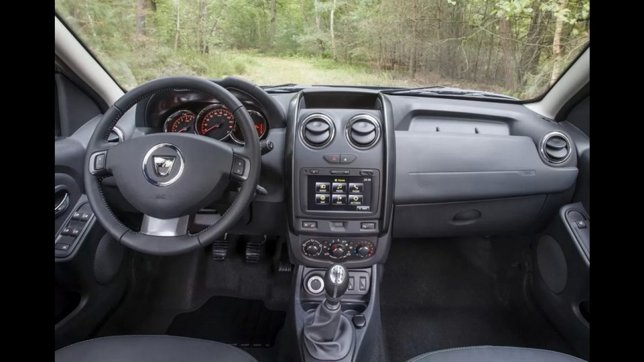 Veja mais fotos do Dacia Duster reestilizado, inclusive do interior