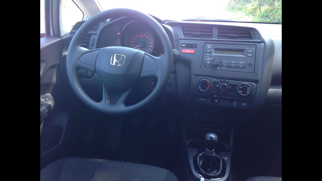 Garagem CARPLACE #4: câmbio manual muda temperamento do Fit - veja teste