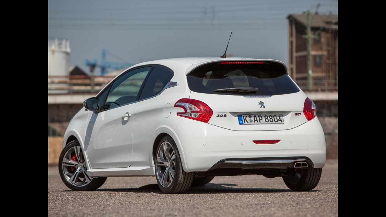 Peugeot 208 GTi é lançado por R$ 83,5 mil na Argentina - esportivo chega ao Brasil este ano