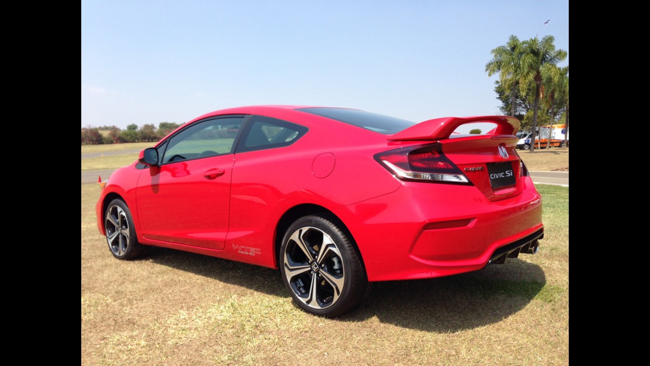 Honda Civic Si retorna ao Brasil como cupê por R$ 119,9 mil