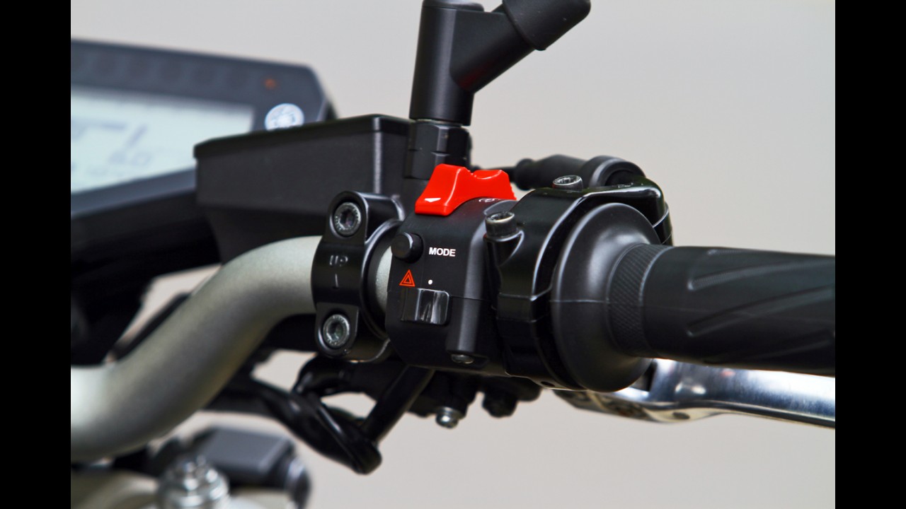 Avaliação: Yamaha MT-09 empolga pelo "custo-diversão"