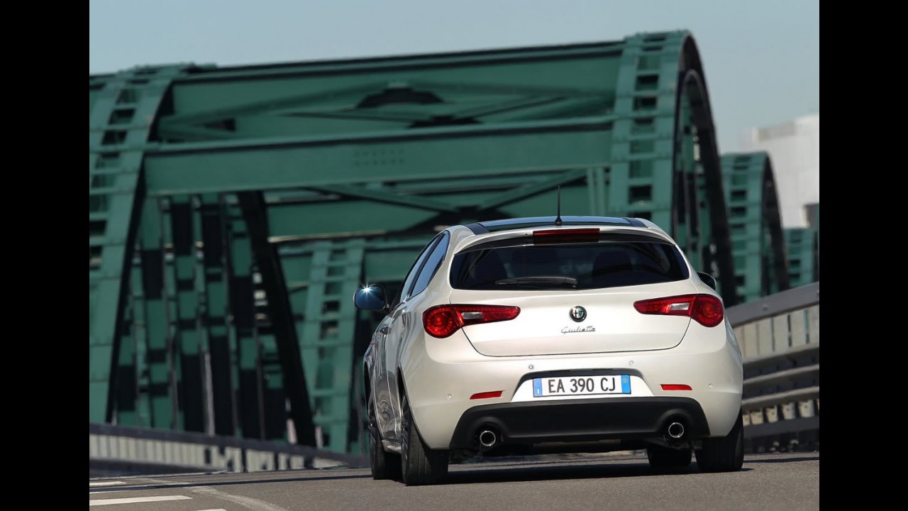Alfa Romeo Giulietta - Confira todos os detalhes em fotos em alta resolução