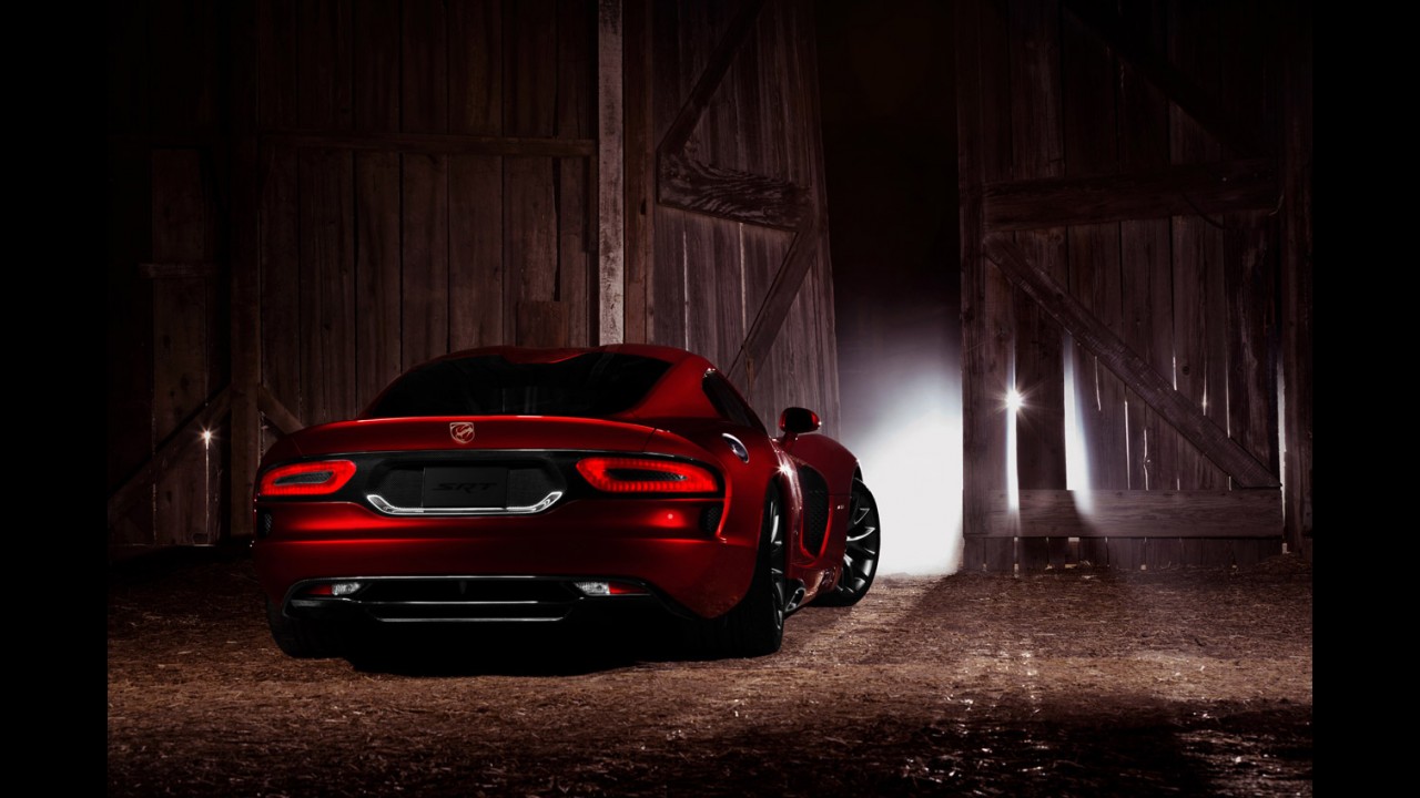 Salão de Nova York: Novo SRT Viper GTS é revelado oficialmente - Veja galeria de fotos