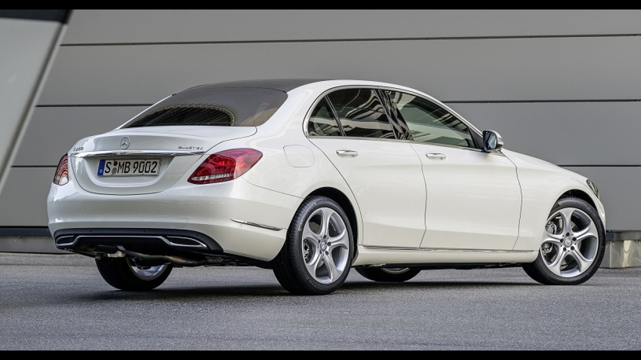 Novo Mercedes Classe C terá versão alongada na China