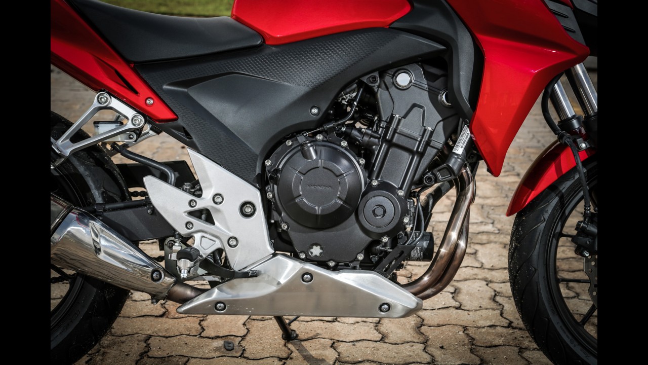 Avaliação: Honda CB 500F e Kawasaki ER-6n travam combate das médio-ligeiras