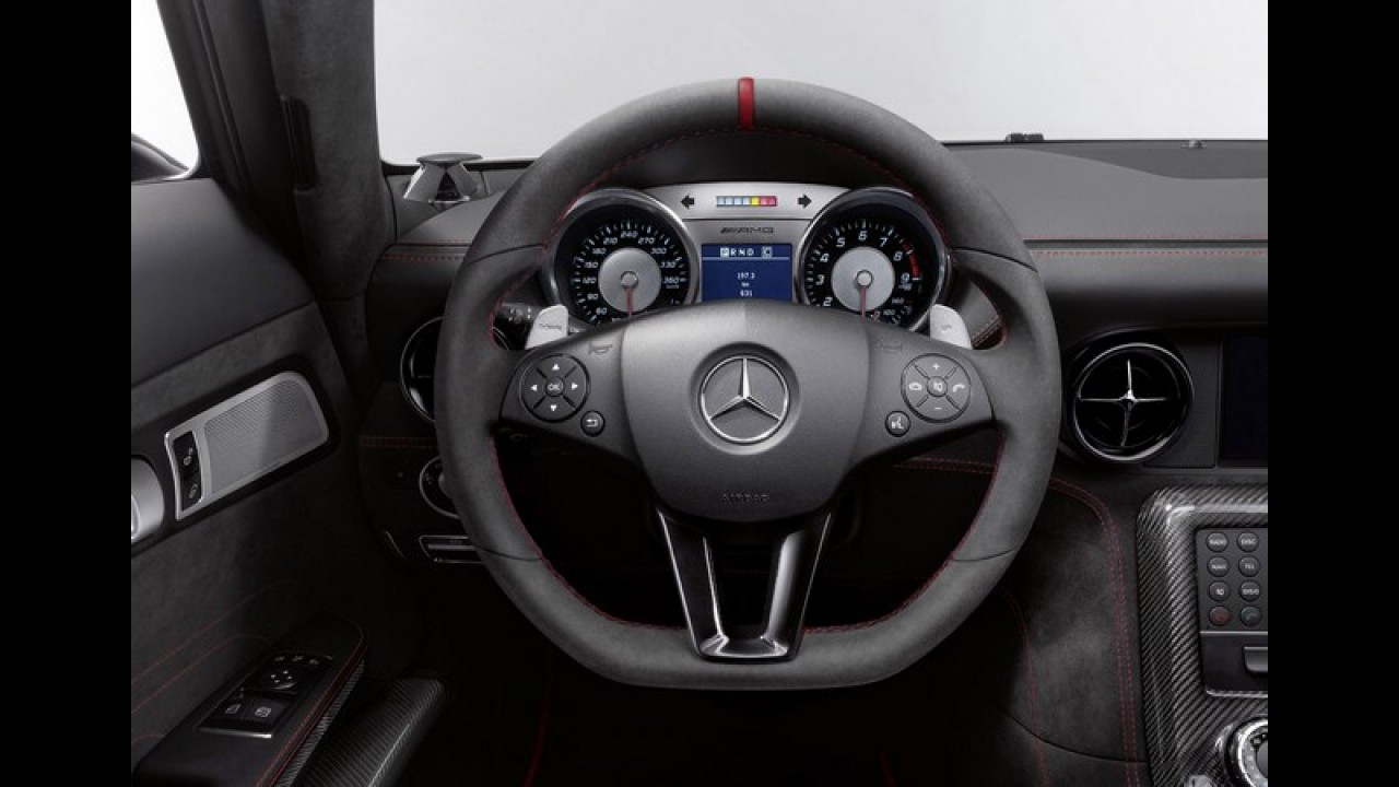 Mercedes-Benz finalmente revela o SLS AMG Black Series