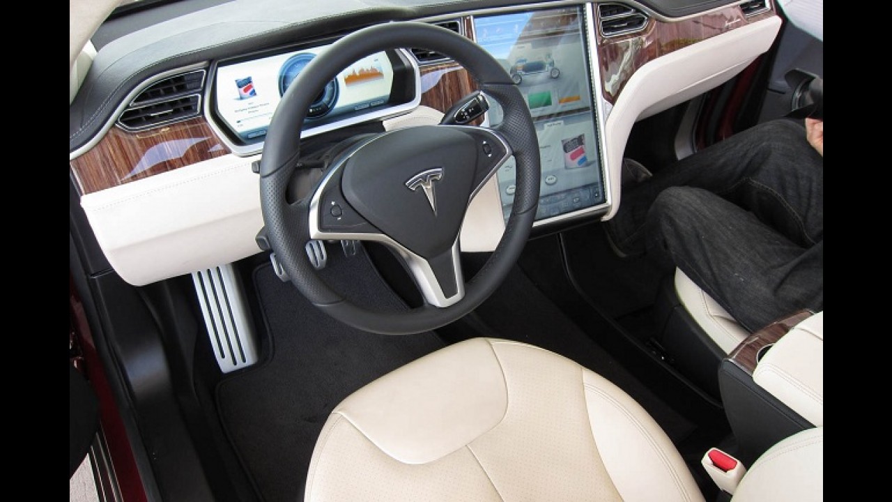 Tesla anuncia carregamento de baterias do modelo S em apenas uma hora