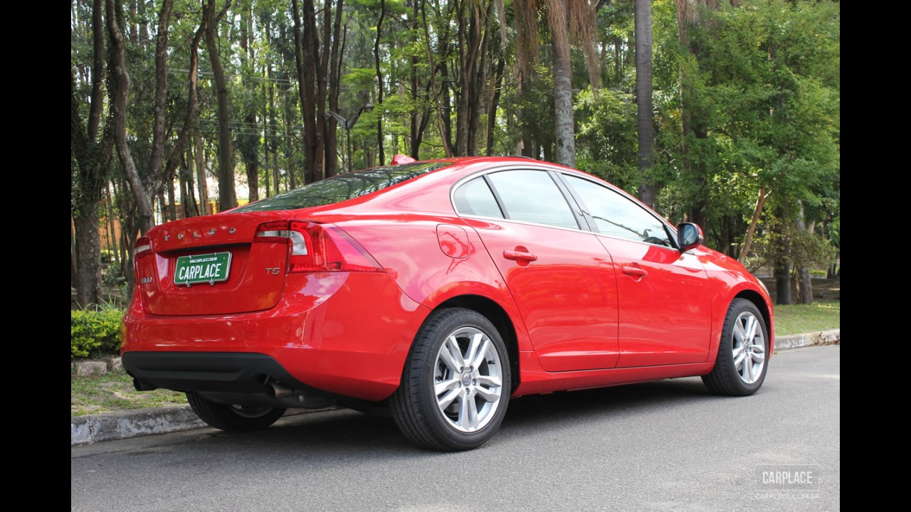 Garagem CARPLACE: Todos os detalhes do visual do Volvo S60 T5 2012