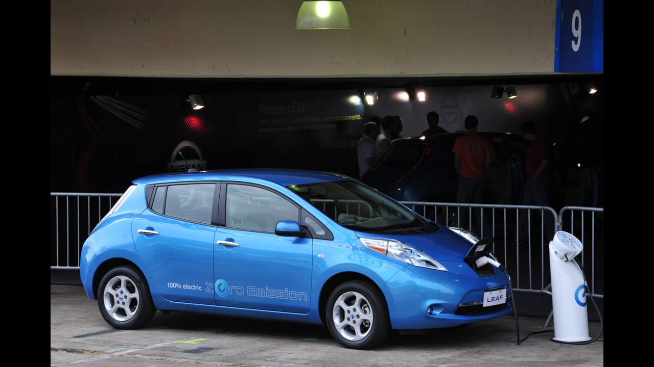 Impressões ao dirigir: Aceleramos o 100% elétrico Nissan LEAF em Interlagos a 150 km/h