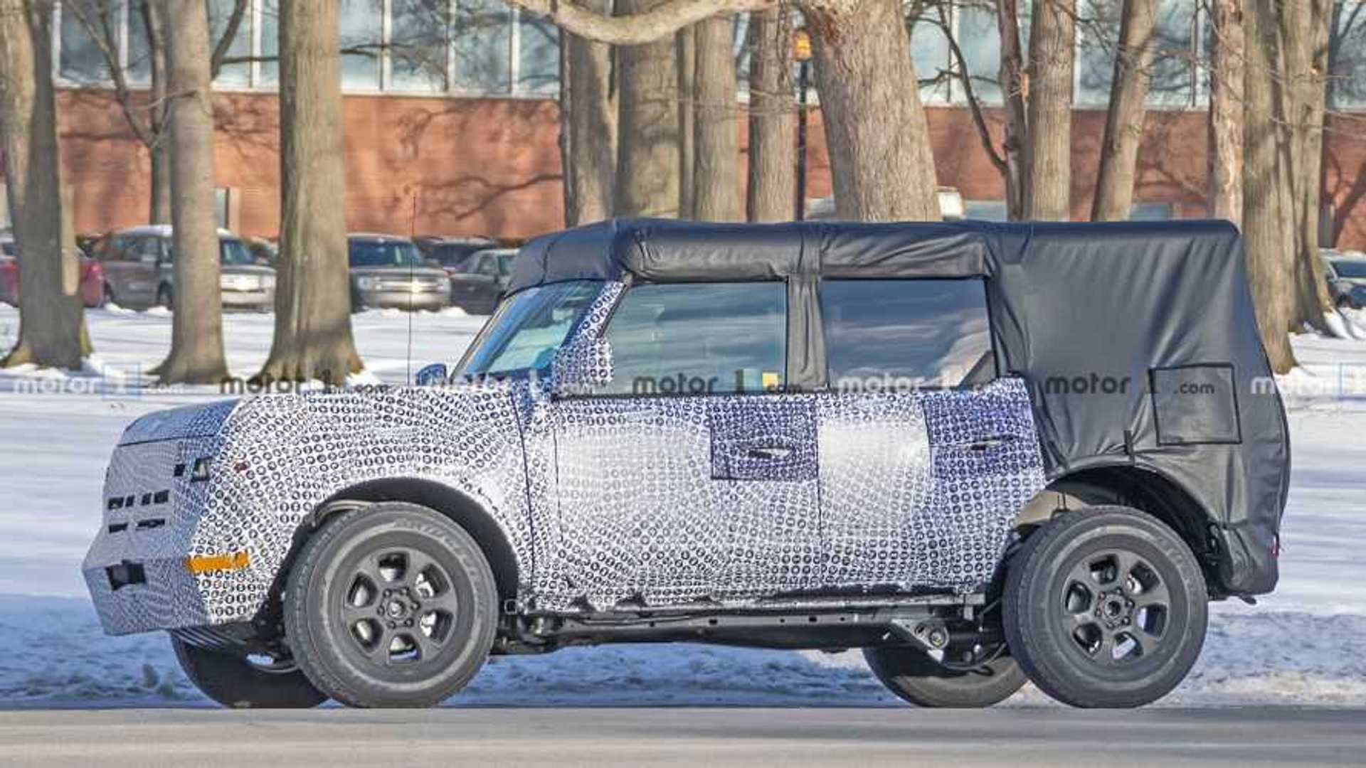 2021 Ford Bronco Spy Photo