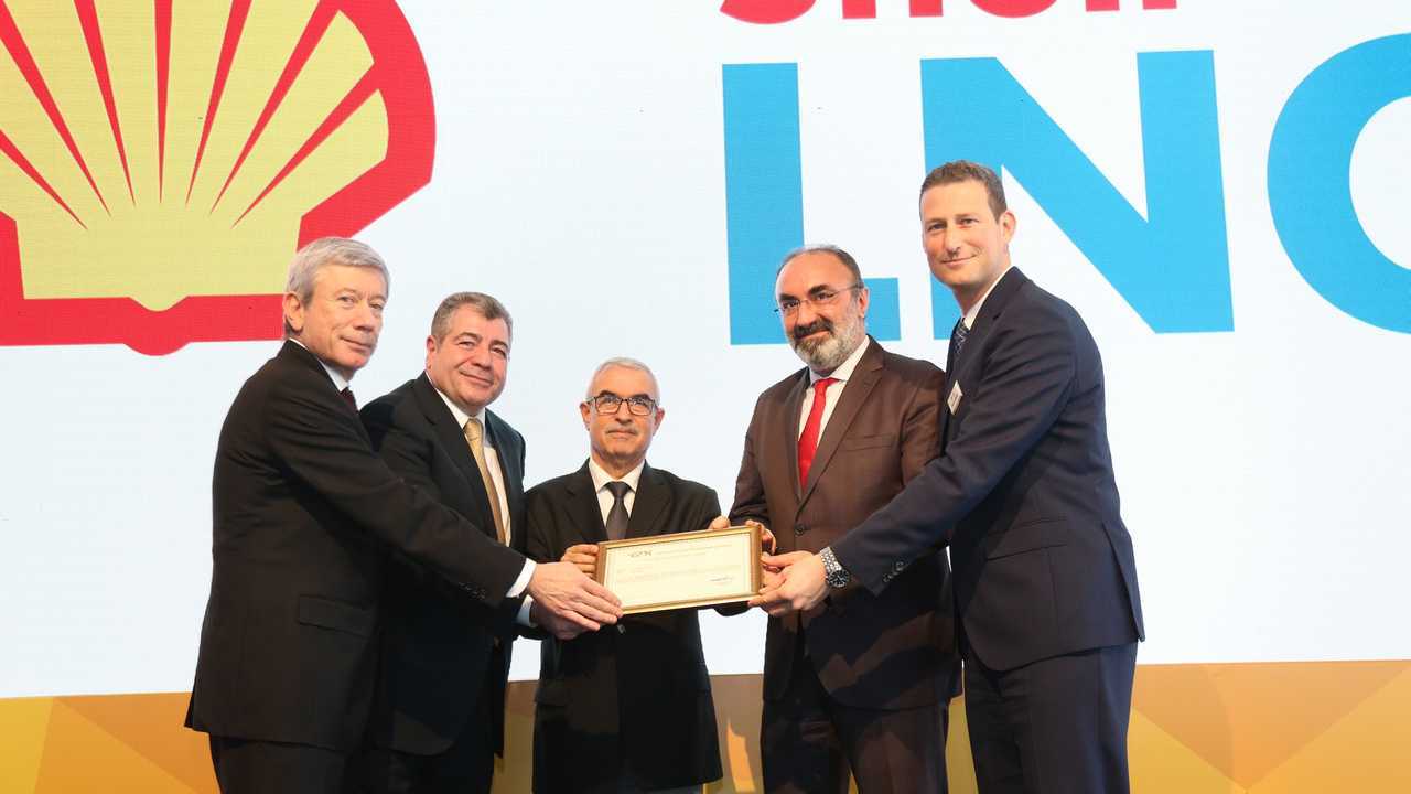 Türkiye'deki İlk LNG İstasyonu Açılışı'ndan Görüntüler (Shell&Turcas)