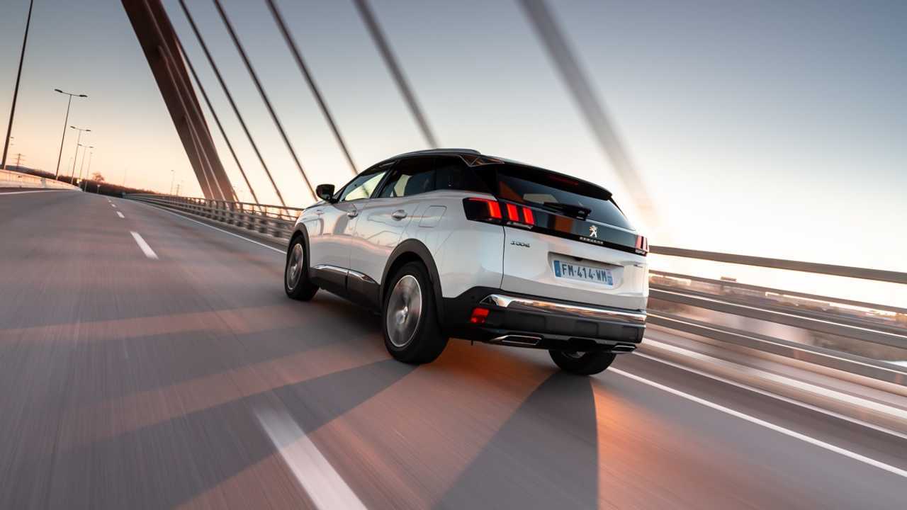 Essai Peugeot 3008 HYbrid4
