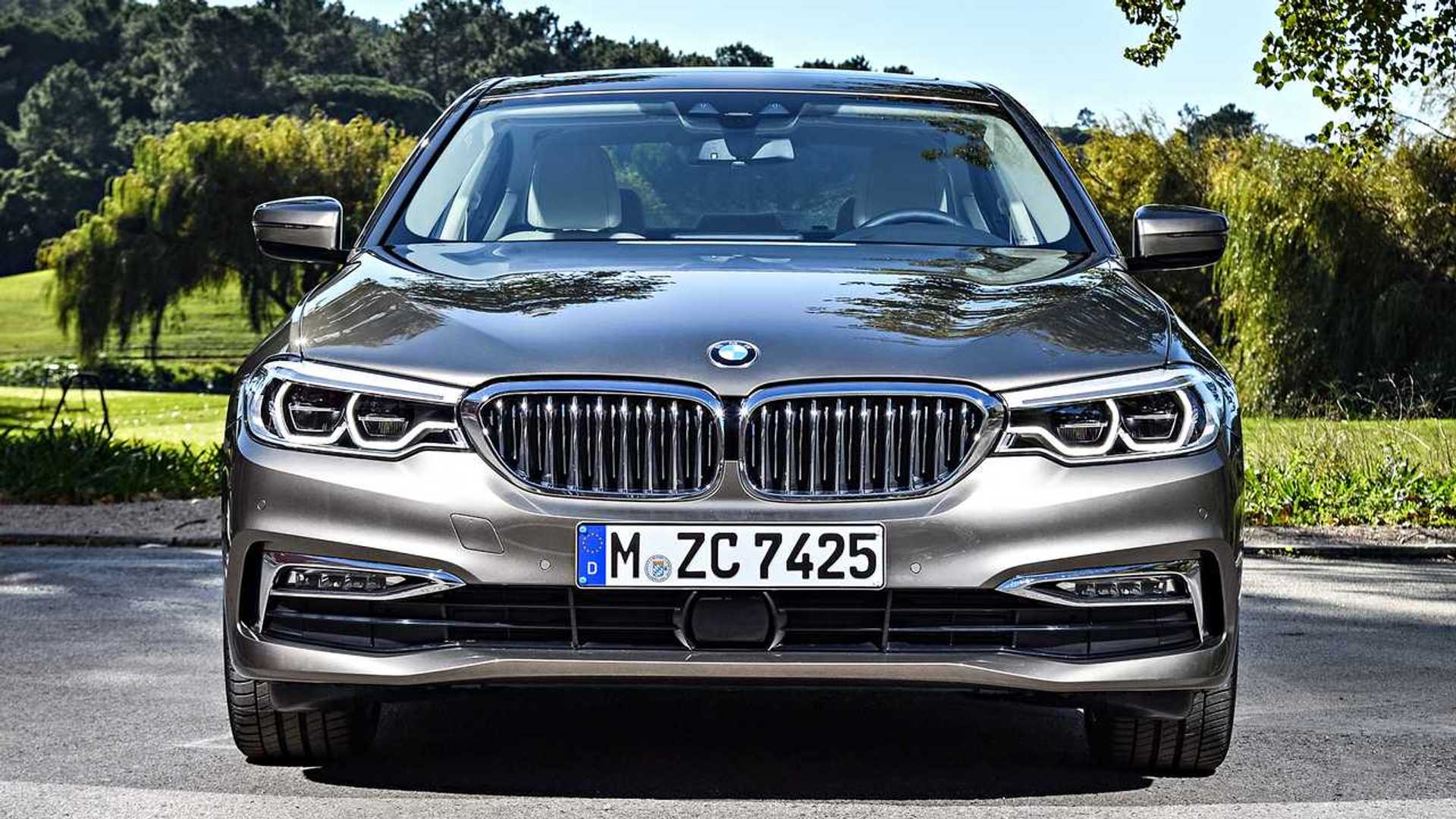 die-entwicklung-der-bmw-niere-von-1933-bis-heute