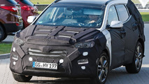 2015 Hyundai Santa Fe facelift spy photo