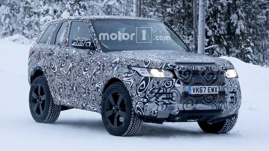 2019 Land Rover Defender spy photo