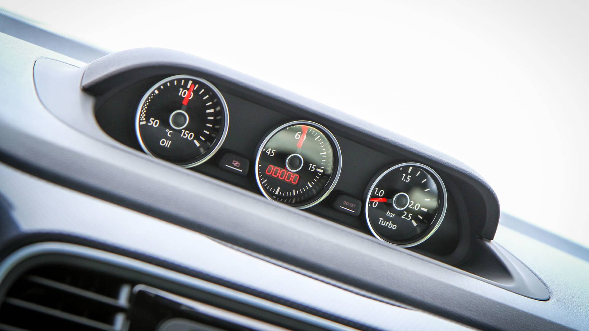 volkswagen-fusca-e-citroen-ds3.jpg