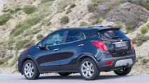 Buick Encore Facelift spy photo