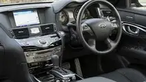 2015 Infiniti Q70 (Euro-spec)