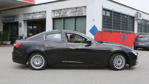 2016 Alfa Romeo Giulia test mule spy photo