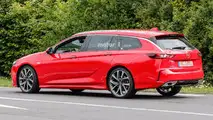 2018 Opel Insignia GSi Sports Tourer spy photo