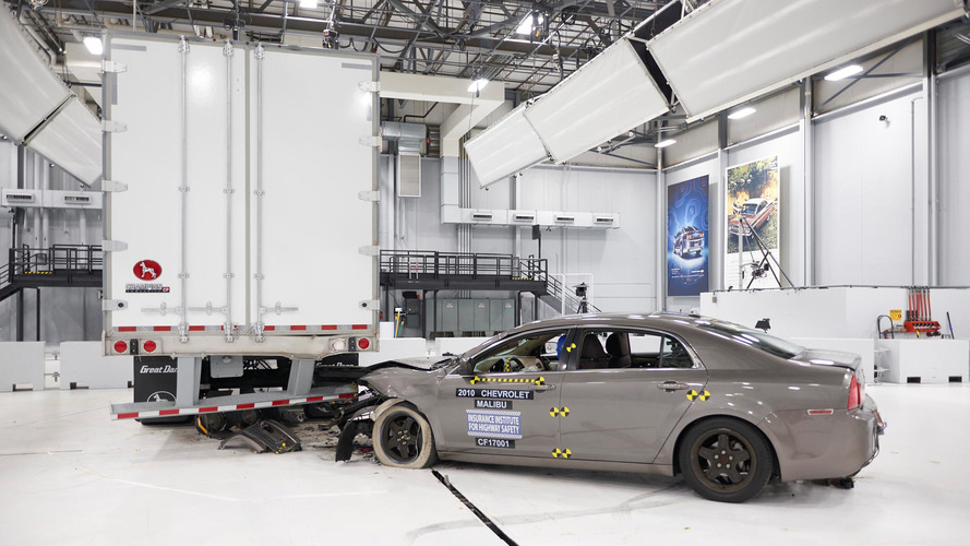 IIHS Underride Test