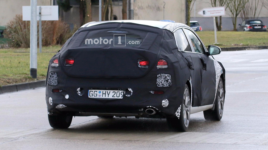 Hyundai i30 Fastback Spy Shots