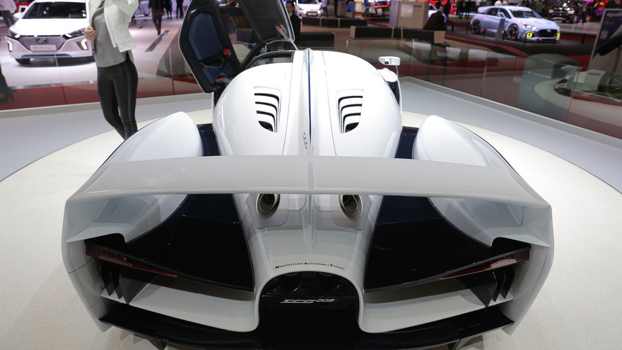2017 SCG 003S