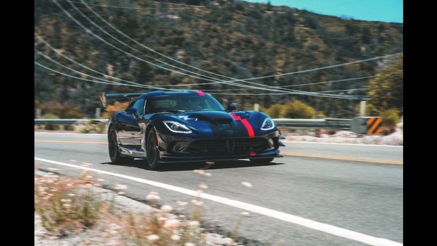 Roadtripping in a 2016 Dodge Viper ACR is the Best Bad Idea