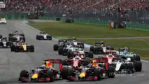 Daniel Ricciardo, Red Bull Racing RB12 and Max Verstappen, Red Bull Racing RB12 at the start of the race