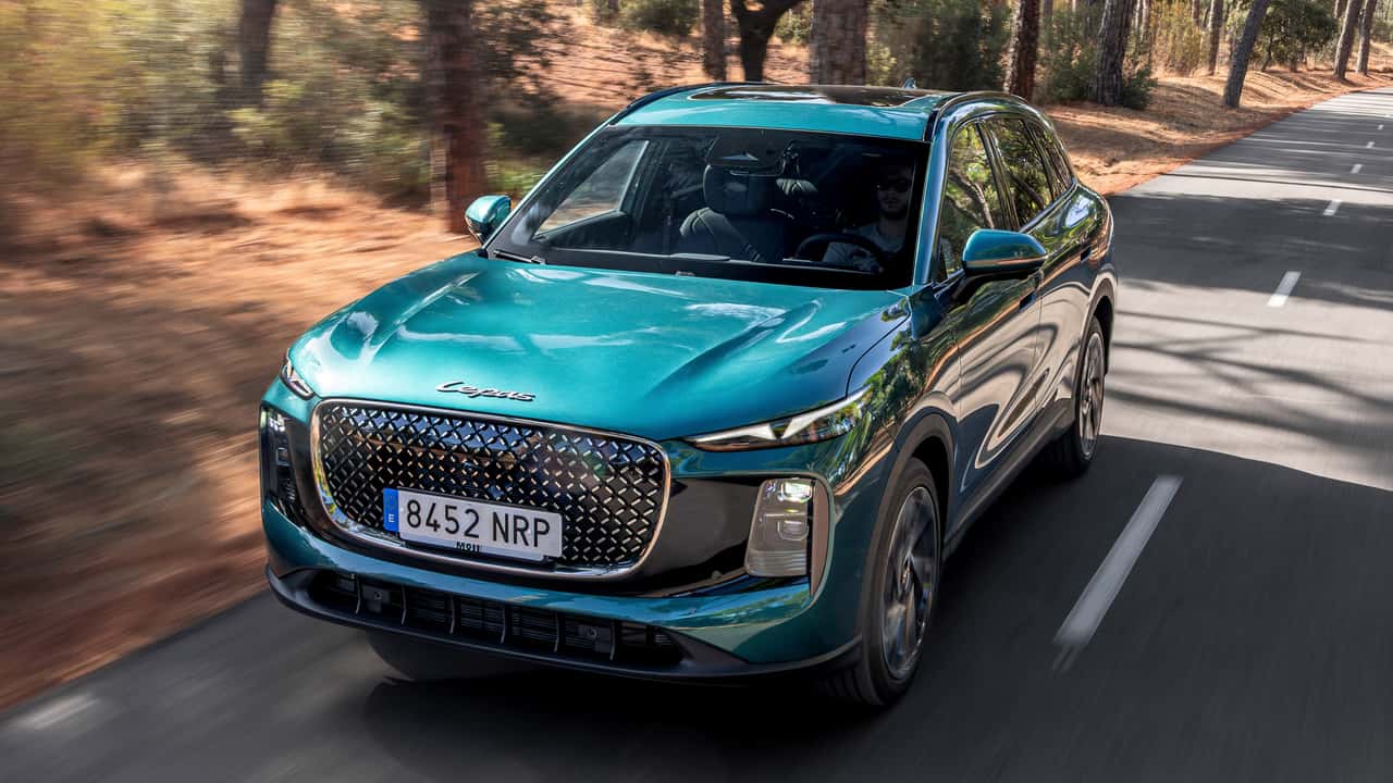 Lepas aterriza en España con su L8, un SUV PHEV de 279 CV, 1.040 km de autonomía y desde 33.990 euros