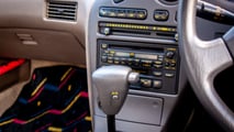 Toyota Sera kann über den Vintage Club by Kinto gemietet werden