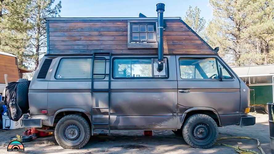 Esta furgoneta camper de VW, acabada en madera, es adorablemente clásica