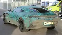 Foto espía del Aston Martin DB12