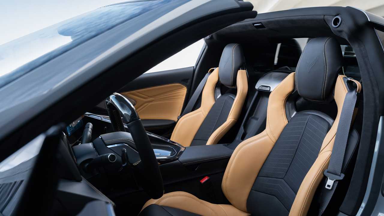 Chevrolet Corvette E-Ray 2024