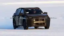 Mystery Peugeot Crossover Prototype