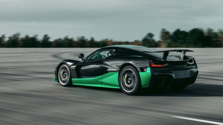 Rimac Nevera fährt 275 km/h rückwärts