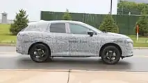 2025 Nissan Murano Side View Spy Photo