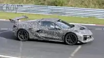 Chevrolet Corvette ZR1 Spionagefoto mit Seitenansicht