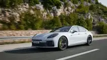 Porsche Panamera E-Hybrid (2024)
