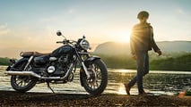 Honda CB350 - Parked