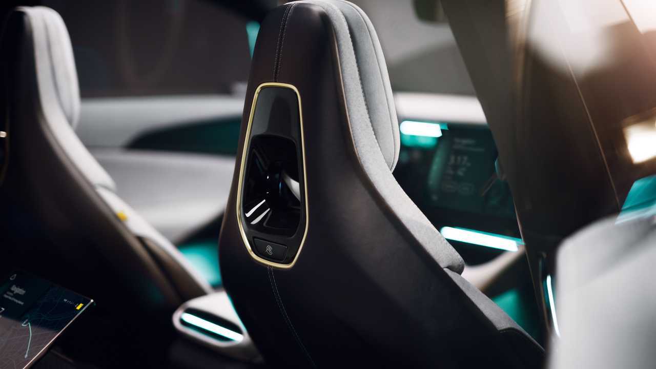 Интерьер Lotus Eletre
