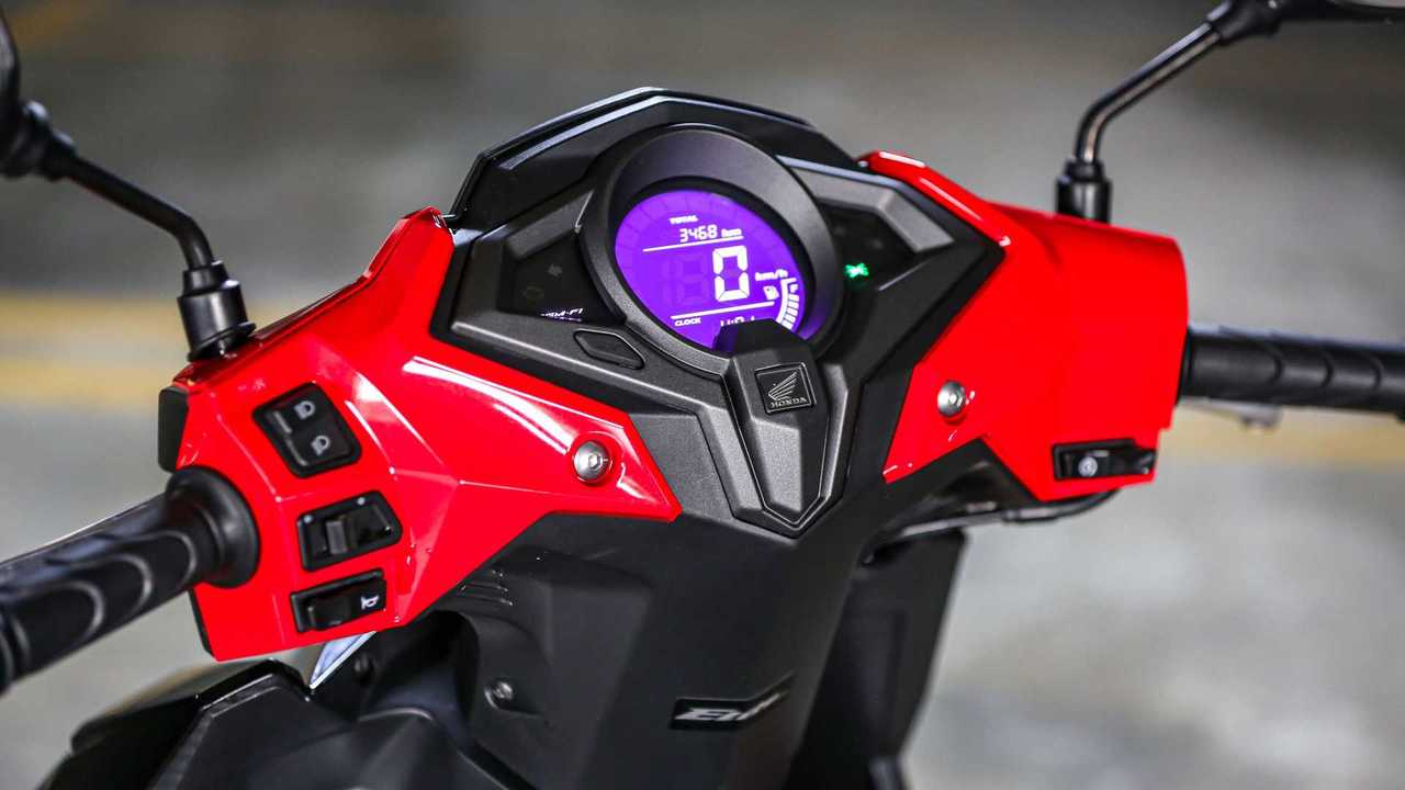 Honda Elite 125 - Guidão e painel