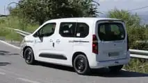 Opel Combo facelift spy photo