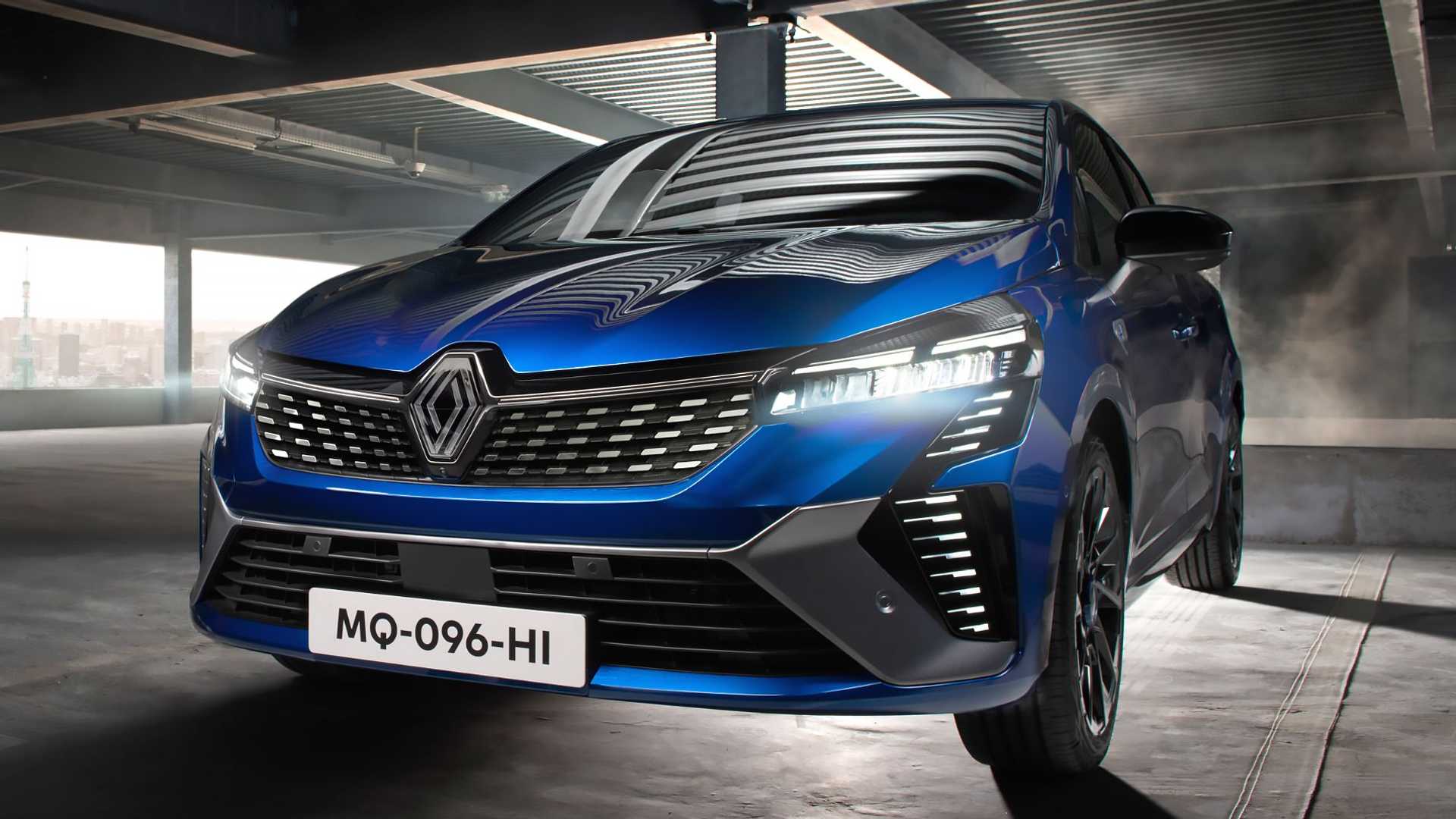 https://cdn.motor1.com/images/mgl/BXQOrw/s1/renault-clio-facelift-2023.jpg