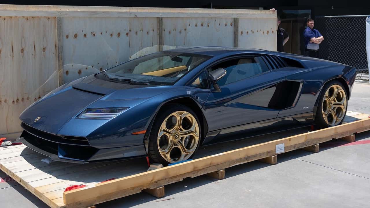 Houston Takes Delivery Of Rare New Countach