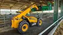 Foto - JCB  lancia il telescopico 530-60 AGRI SUPER, compatto e potente