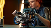 LEGO Technic Yamaha MT-10 SP - Building