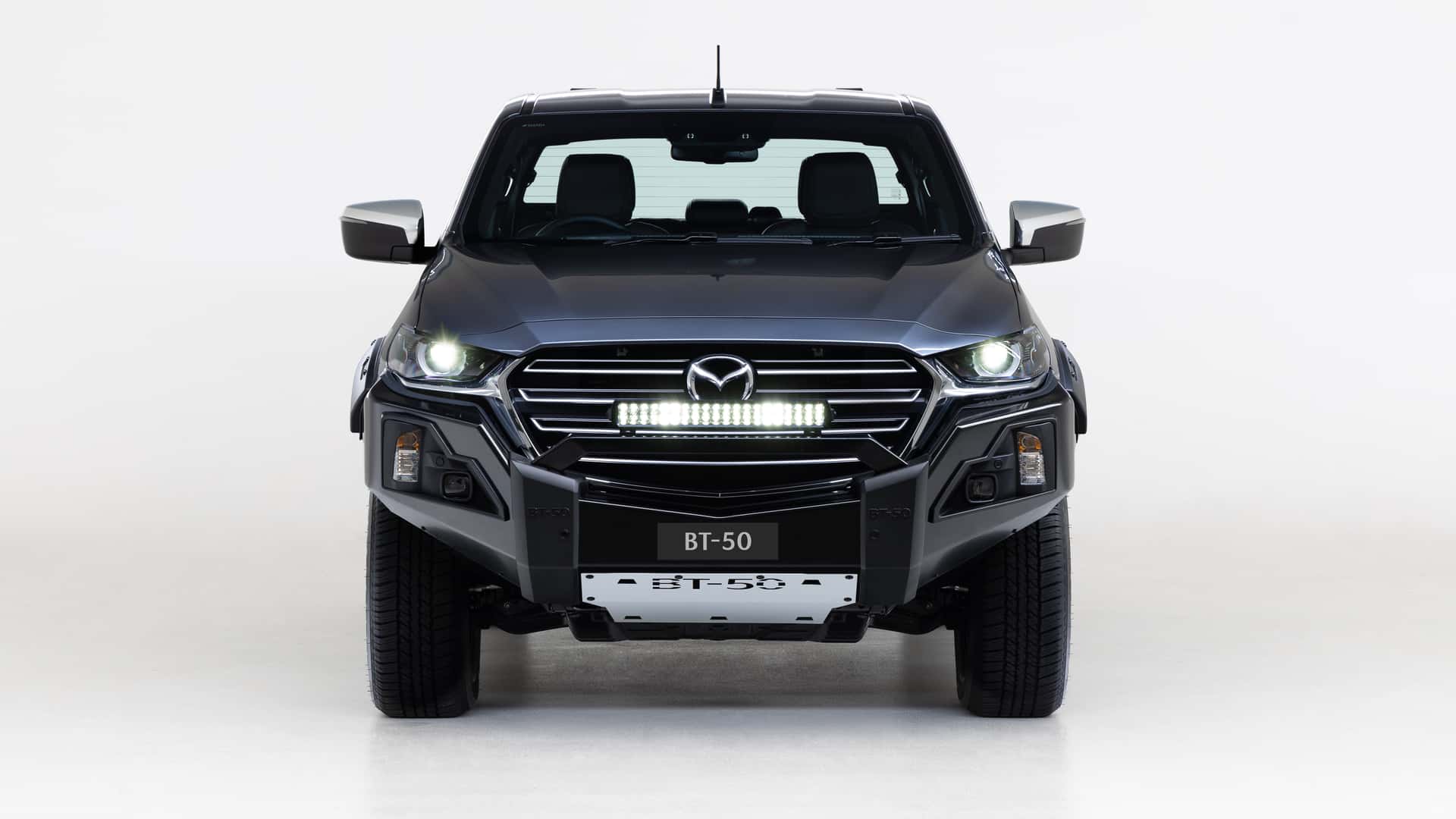 GKK617J407 motorino tergicristallo per MAZDA 3 TRES VOLUMES (BM BN