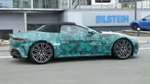 Fotos espía del Aston Martin Vantage Volante 2024