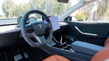 First Startech-tuned Tesla Model Y in the US steering wheel and digital instrument cluster